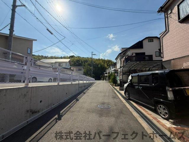 南星台3丁目戸建の前面道路含む現地写真|前面道路含む現地写真です