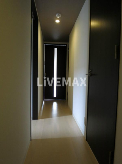 【玄関】オーベル城西