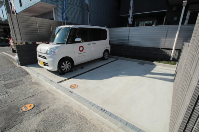 【駐車場】 | エウロス大楠