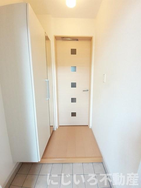 プロムナードの玄関