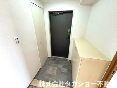 【玄関】 | アーバンデュオちはら台壱番館 | 収納もある玄関です