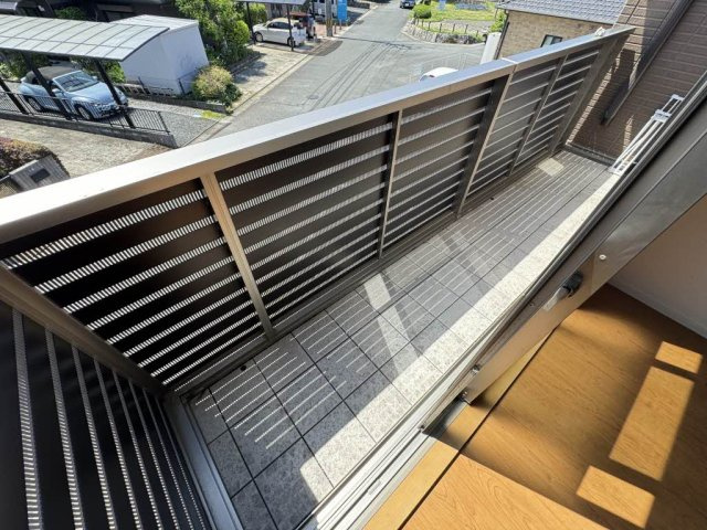 シャン　ドゥ　フルールのバルコニー|落ち着いた時間を過ごせるバルコニーです