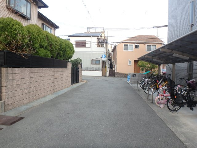 【その他共用部分】 | エフティー西宮北口　Ａ棟 | 駐輪場です