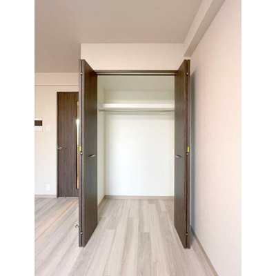 【収納】 | シャル中野弥生町 | クローゼット完備。