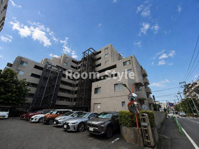 石神井公園パークハイツの外観|空室のためご都合に合わせてご内覧できます
お問合せはお電話でもお受付しております。
03-6450-5211