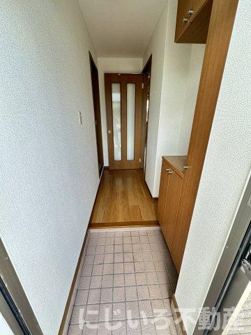 サンシェールBの玄関