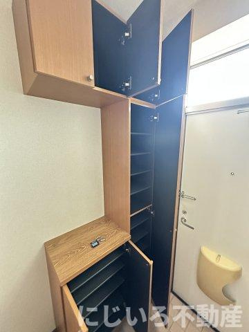 サンシェールBの玄関