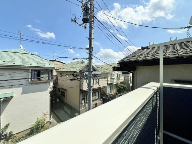 板橋区赤塚7丁目 限定1棟のバルコニー|陽当り良好でお洗濯物もしっかりと乾きます♪♪