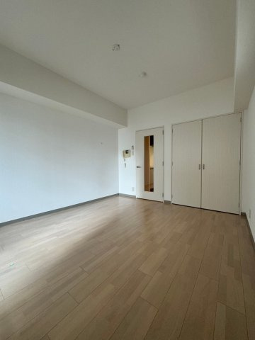 ADW Residence肥後橋(旧フォレシティ肥後橋)の居間・リビング