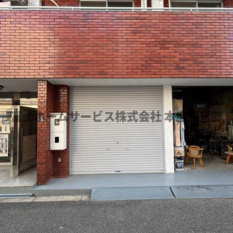 マンション華の外観