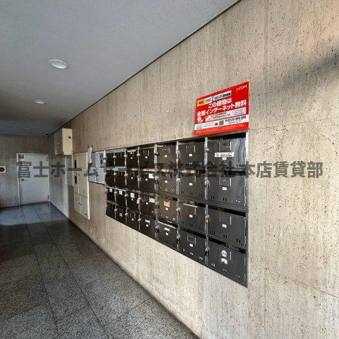 マンション華のロビー