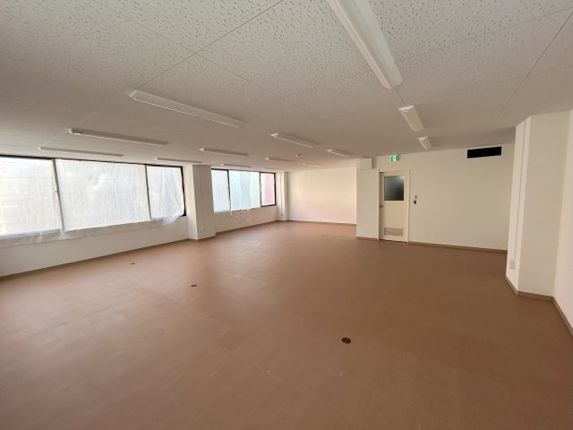 門脇ビルのロビー