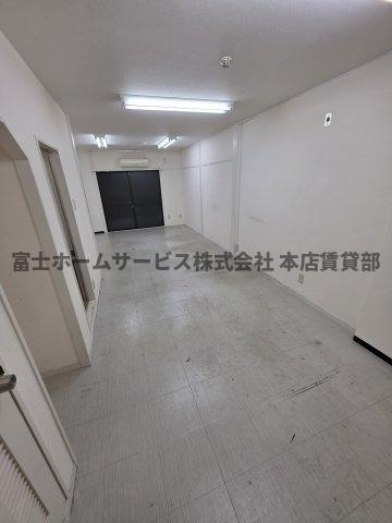アビコエイトビルの内装