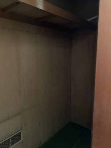 苅田３丁目　貸店舗の収納