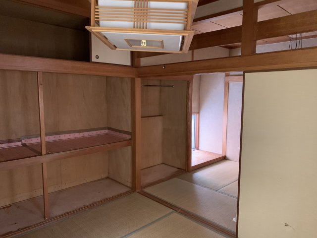 苅田３丁目　貸店舗の和室