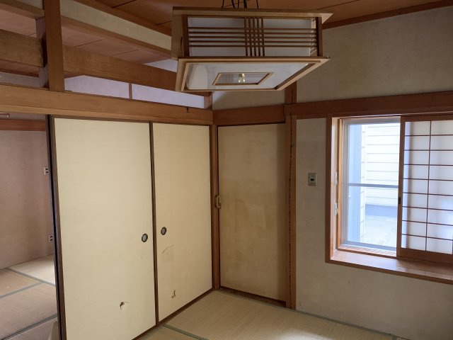 苅田３丁目　貸店舗の和室