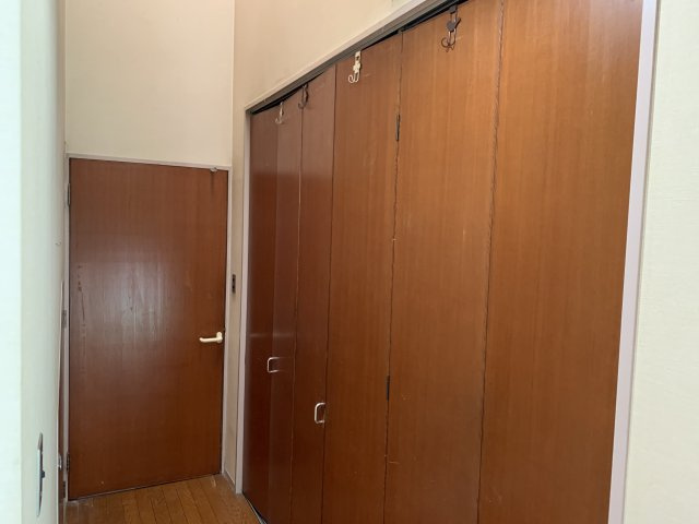 苅田３丁目　貸店舗の収納
