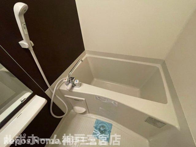 ジアコスモ神戸三宮の浴室