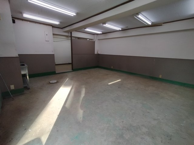 豊中市本町９丁目の店舗事務所