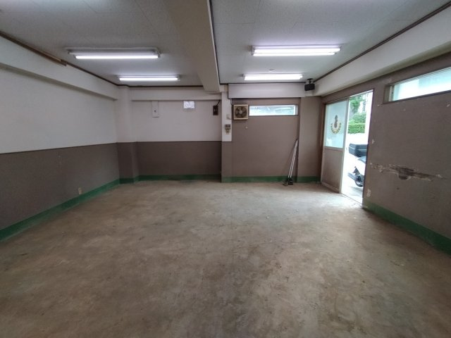 豊中市本町９丁目の店舗事務所