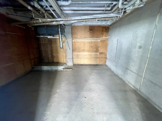 豊中市柴原町２丁目の店舗事務所の駐車場
