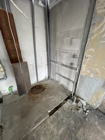 豊中市柴原町２丁目の店舗事務所の駐車場