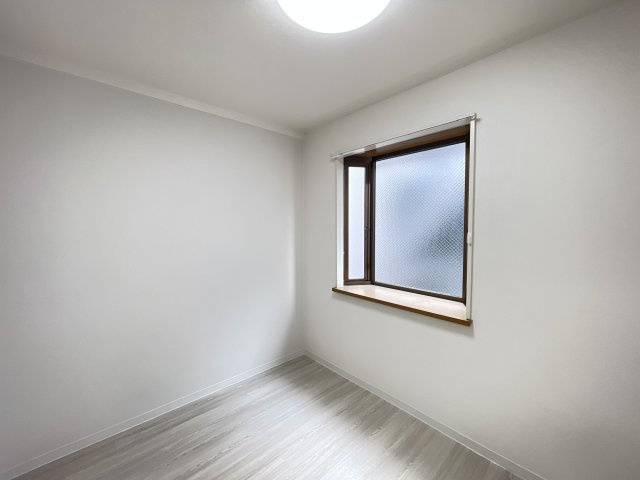 門真市垣内町の店舗事務所の居間・リビング