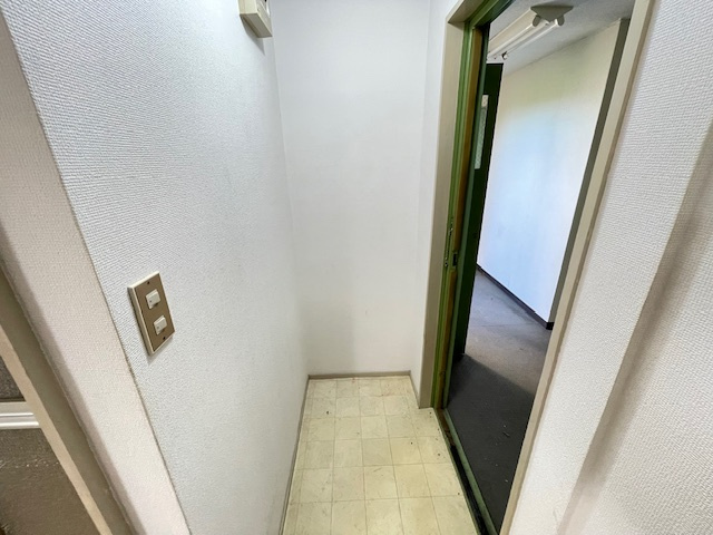 高槻市芥川町３丁目の事務所の玄関