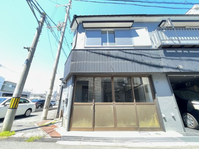 寝屋川市高柳２丁目の店舗事務所の外観