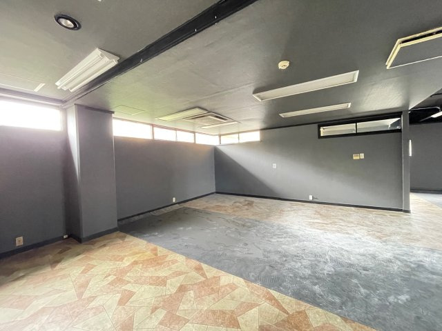寝屋川市豊野町の店舗一部の内装