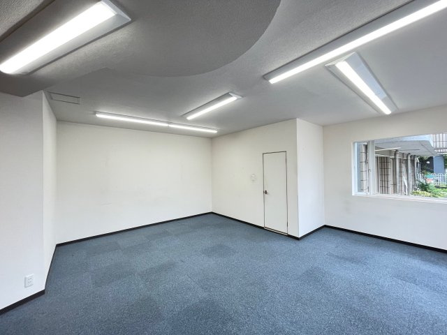 寝屋川市萱島本町の店舗事務所の設備
