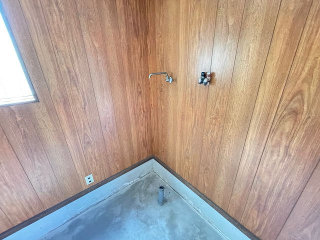 寝屋川市長栄寺町の店舗事務所の設備