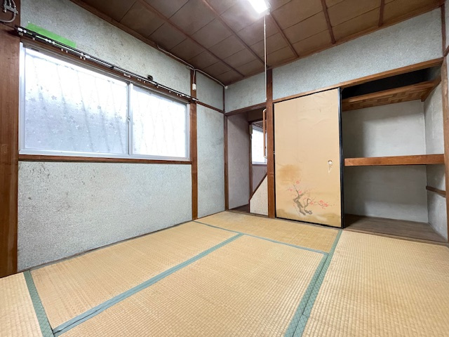 寝屋川市高柳５丁目の店舗事務所の内装