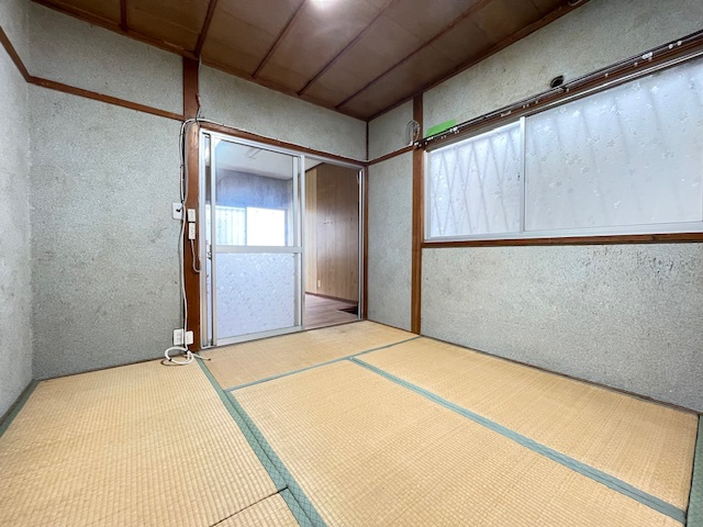 寝屋川市高柳５丁目の店舗事務所の内装
