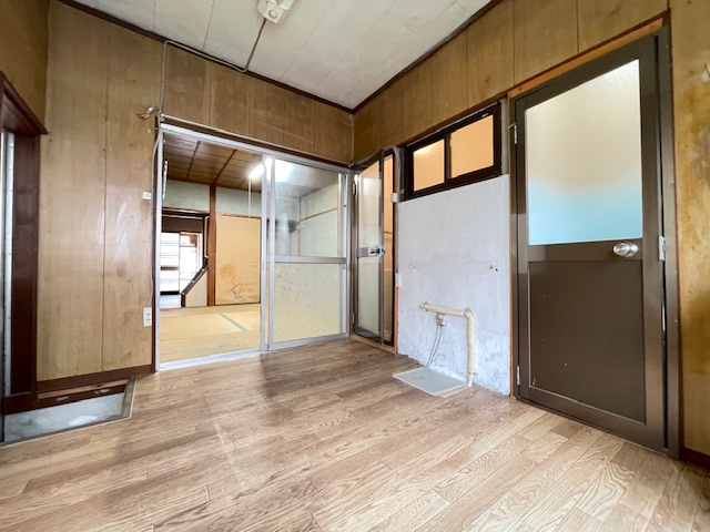 寝屋川市高柳５丁目の店舗事務所の内装