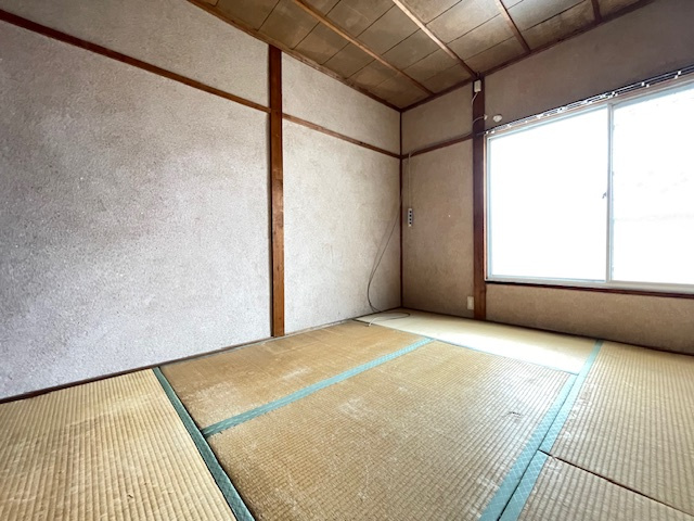 寝屋川市高柳５丁目の店舗事務所の内装