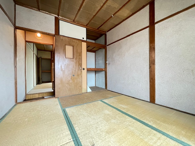 寝屋川市高柳５丁目の店舗事務所の内装