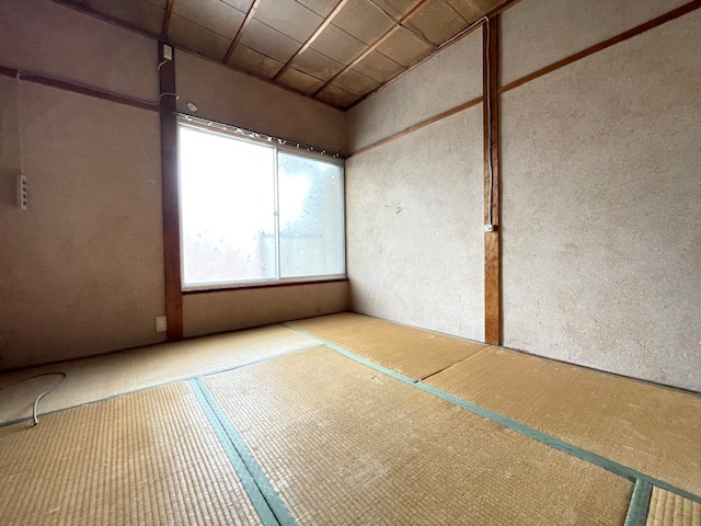 寝屋川市高柳５丁目の店舗事務所の内装