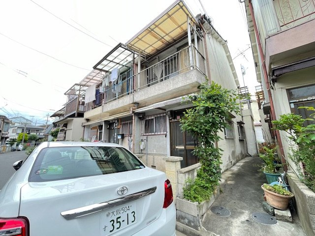 寝屋川市高柳５丁目の店舗事務所の外観