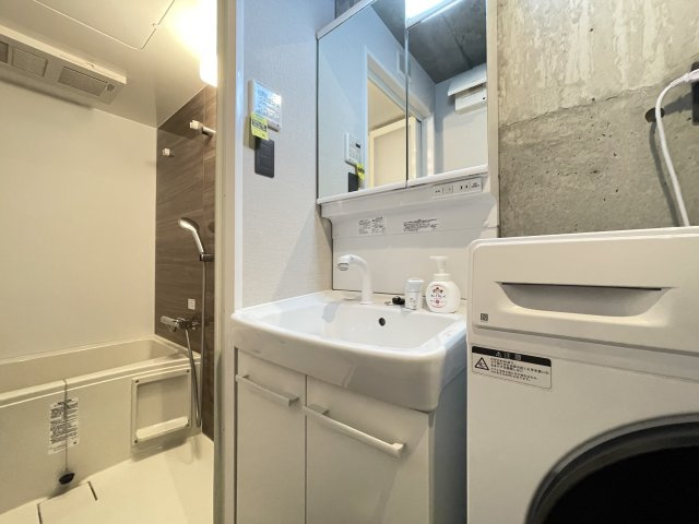 寝屋川市本町の事務所