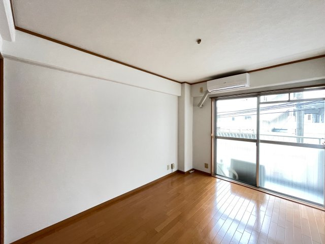 寝屋川市香里北之町の店舗事務所の洋室