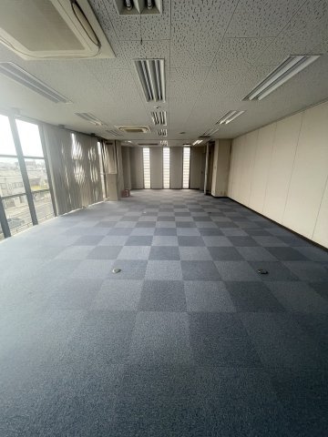 尼崎市大庄北４丁目の店舗事務所のロビー