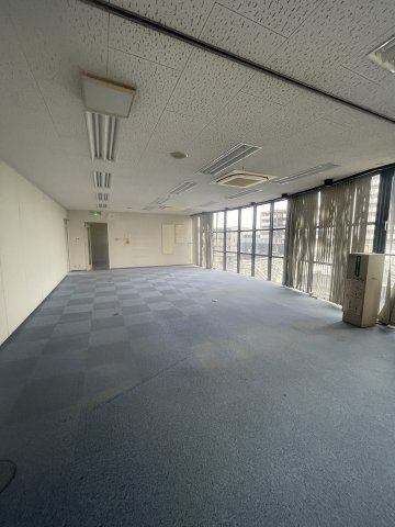 尼崎市大庄北４丁目の店舗事務所のロビー