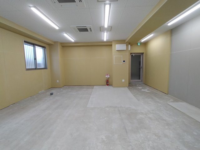 箕面市坊島４丁目の店舗事務所