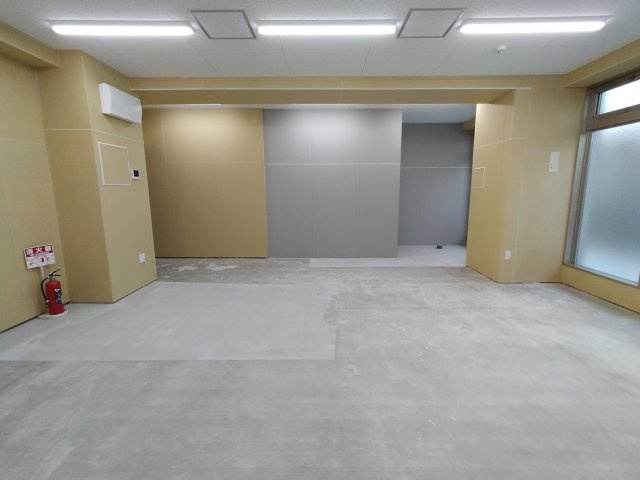 箕面市坊島４丁目の店舗事務所