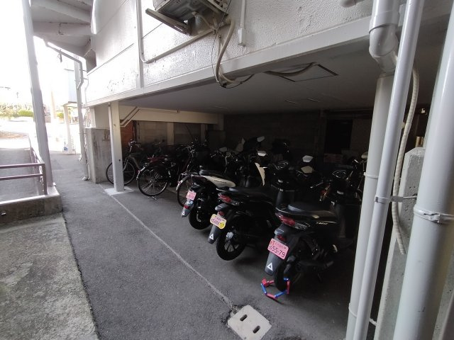 吹田市古江台２丁目の店舗事務所