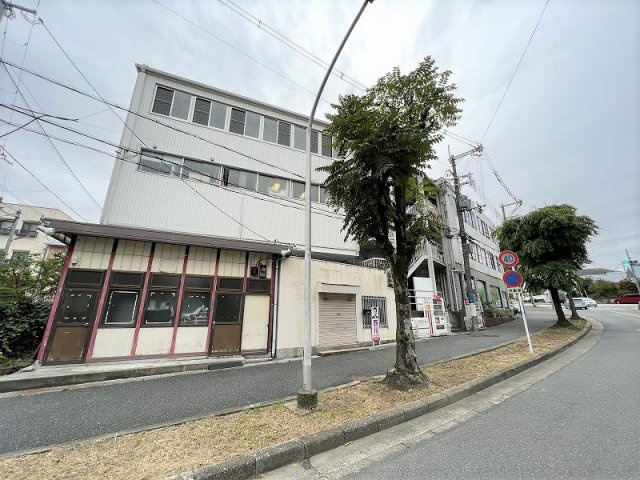 吹田市古江台２丁目の店舗事務所