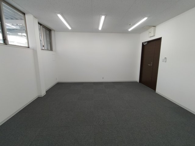 吹田市古江台２丁目の店舗事務所