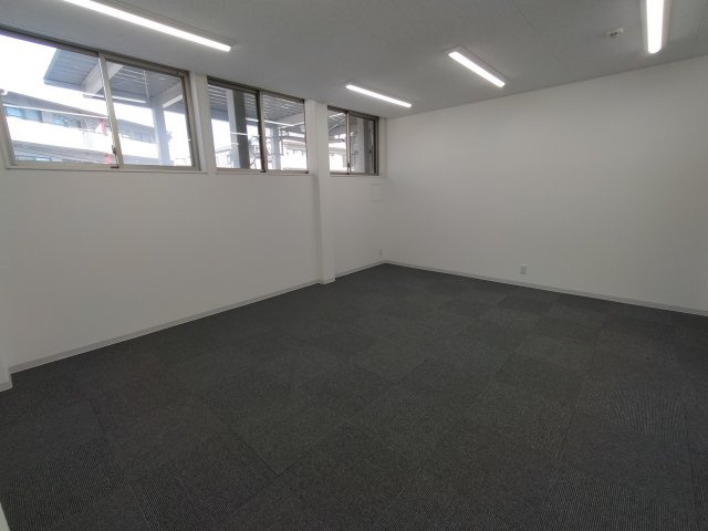 吹田市古江台２丁目の店舗事務所
