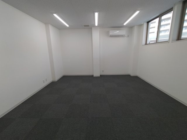 吹田市古江台２丁目の店舗事務所